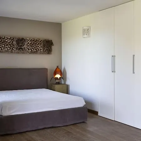 Elvira Villa Puntaldia